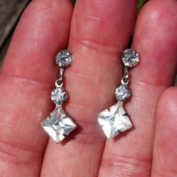 Vintage Jewelry - 3 Glass Crystal Vintage Dangle Earrings